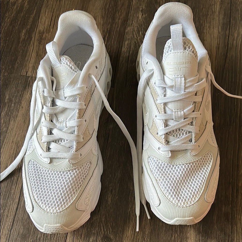 Nike White Mesh Sneakers